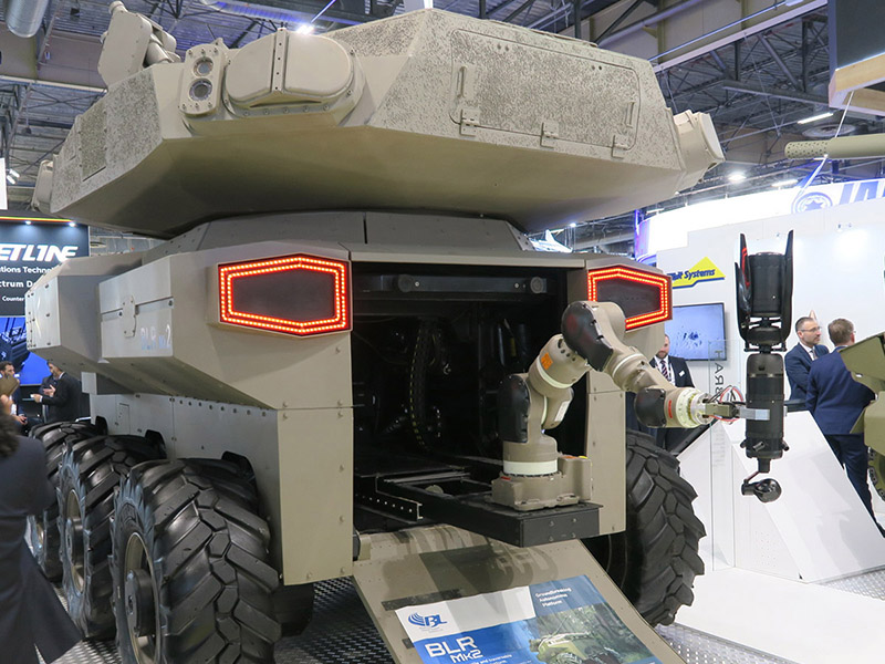 M-RCV, vehículo de combate robótico israelita mostrado en Eurosatory 